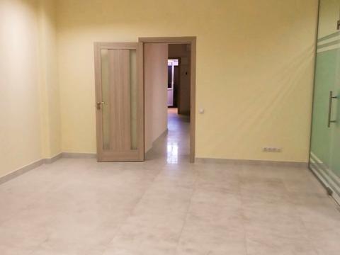 комерційна за адресою Львів, Стрийська вул., 144