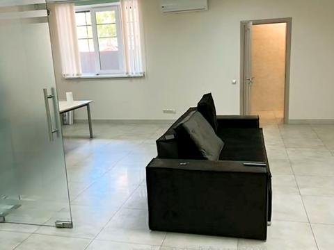 комерційна за адресою Львів, Стрийська вул., 144