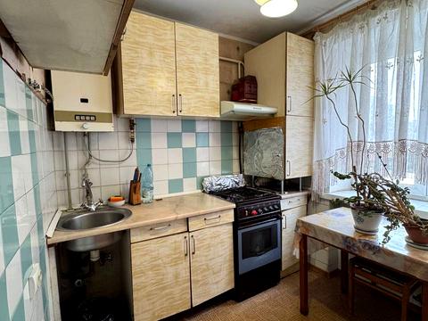 квартира за адресою Кам'янецька вул., 52/1