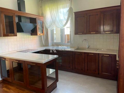 будинок за адресою Сонячна вул.