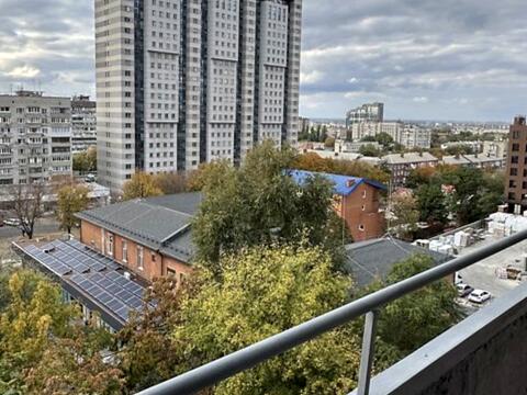 квартира за адресою Менахем-Мендл Шнеєрсона вул. (Мініна), 1