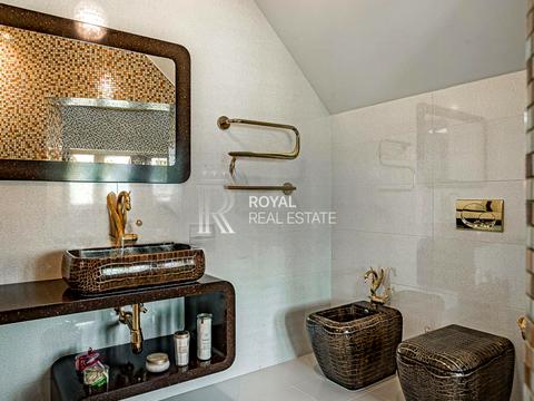 дом по адресу с. Вишенки, Садовая ул., 3