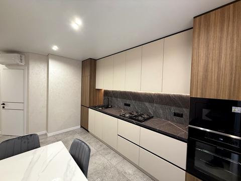 квартира за адресою Карпатська вул., 10-Б