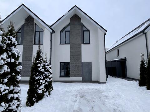 будинок за адресою Щаслива