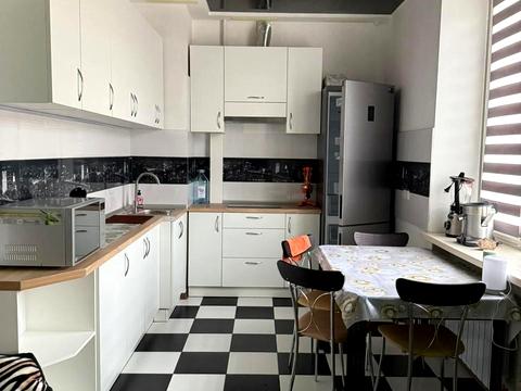 квартира за адресою Дмитра Яворницького просп. (Карла Маркса), 125