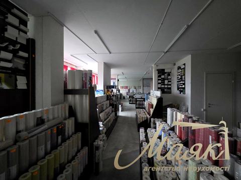 комерційна за адресою Київ, Ревуцького вул., 40в