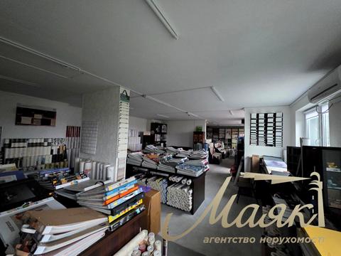 комерційна за адресою Київ, Ревуцького вул., 40в