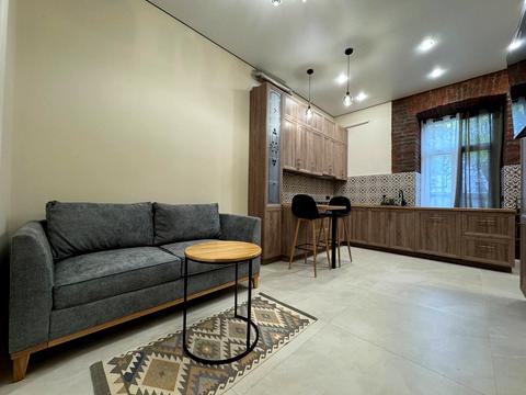 квартира за адресою Олени Степанівни вул. (Ленінградська), 4