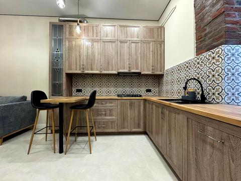 квартира за адресою Братів Міхновських вул. (Московська), 36