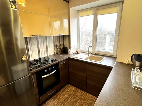 квартира за адресою Сталеварів вул., 28-А