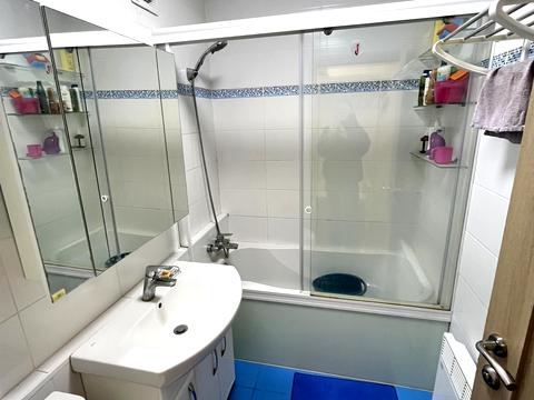 квартира за адресою Сталеварів вул., 28-А