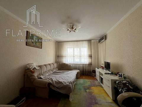 квартира за адресою Лариси Руденко вул., 7