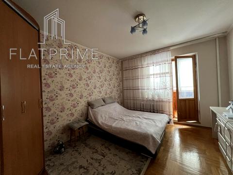 квартира за адресою Лариси Руденко вул., 7