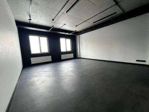 комерційна за адресою Надрічна вул., 6