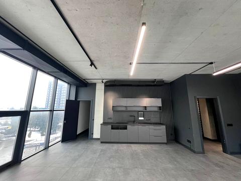 комерційна за адресою Надрічна вул., 6