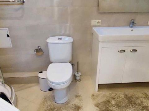 квартира за адресою Академіка Глушкова просп., 9-Д