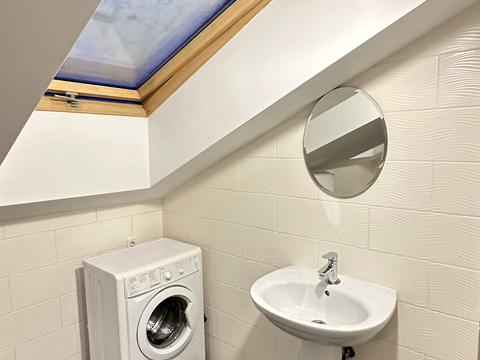 квартира за адресою Успішна вул., 28