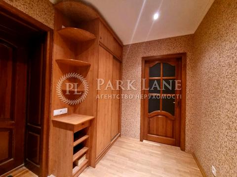 квартира за адресою Анни Ахматової вул., 3