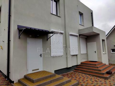 комерційна за адресою Робітнича вул., 1