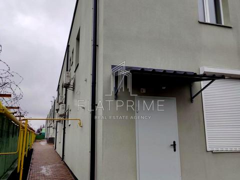 комерційна за адресою Робітнича вул., 1