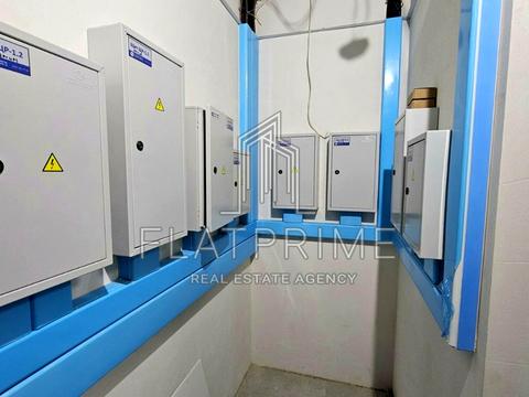 комерційна за адресою Робітнича вул., 1