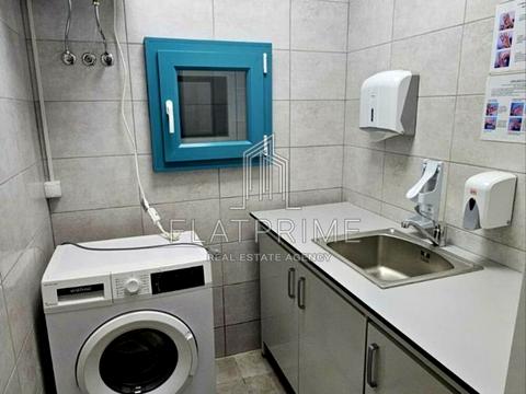 комерційна за адресою Робітнича вул., 1