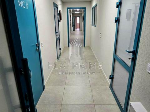 комерційна за адресою Робітнича вул., 1