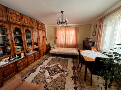 будинок за адресою Незалежності