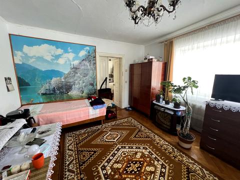 будинок за адресою Незалежності