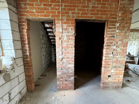 будинок за адресою Квітнева