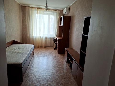 квартира за адресою Героїв України просп. (Героїв Сталінграду), 4-Б