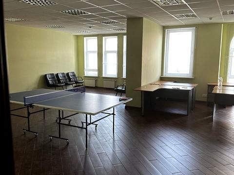 комерційна за адресою Саксаганського вул., 119