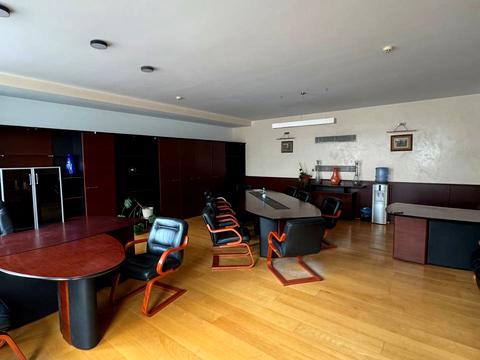 комерційна за адресою Саксаганського вул., 119