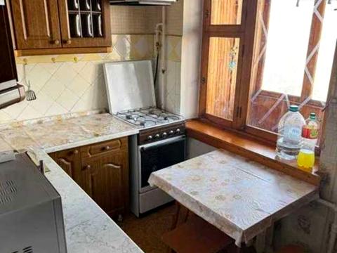 квартира за адресою Раїси Окіпної вул., 7