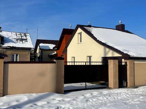 будинок за адресою Незалежності України вул.