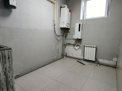 комерційна за адресою Харківська вул., 38