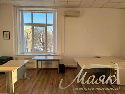 коммерческая по адресу Крещатик ул. (Kreschatic), 7/11