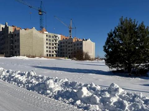 комерційна за адресою Березова