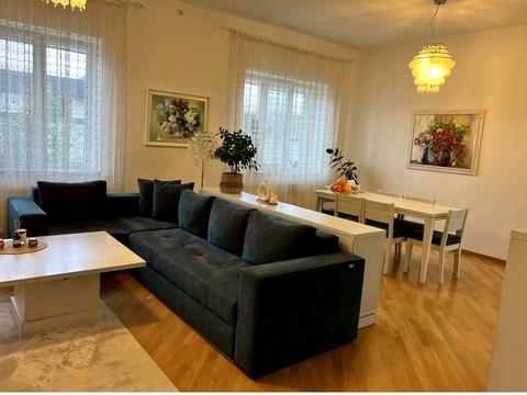 будинок за адресою Садова