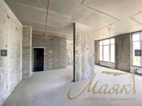комерційна за адресою Дніпровська набережна вул., 16-Г