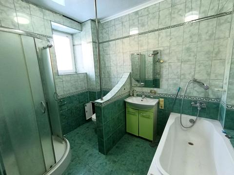 квартира за адресою Героїв Майдану вул. (Театральна), 17