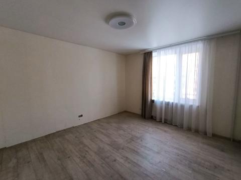 квартира за адресою Героїв Майдану вул. (Театральна), 17