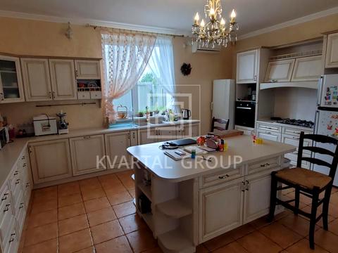 будинок за адресою Січнева