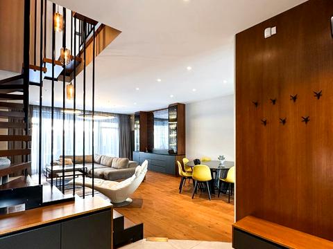 будинок за адресою смт. Брюховичі, Труша Івана, 4