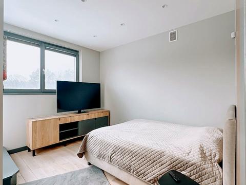 будинок за адресою смт. Брюховичі, Труша Івана, 4