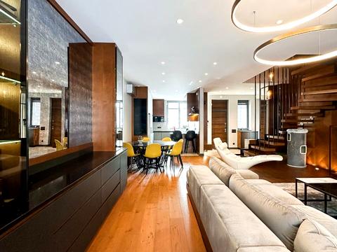 будинок за адресою смт. Брюховичі, Труша Івана, 4