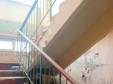 комерційна за адресою Садова вул., 94