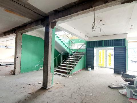 комерційна за адресою Садова вул., 94