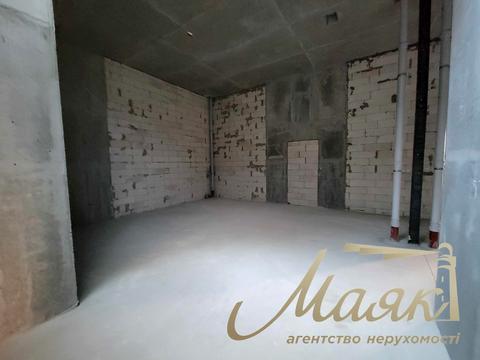 комерційна за адресою Ревуцького вул., 40-В