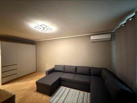 квартира за адресою Богдана Хмельницького просп. (Героїв Сталінграда), 8-Е